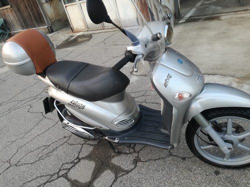 Scooter Liberty 150